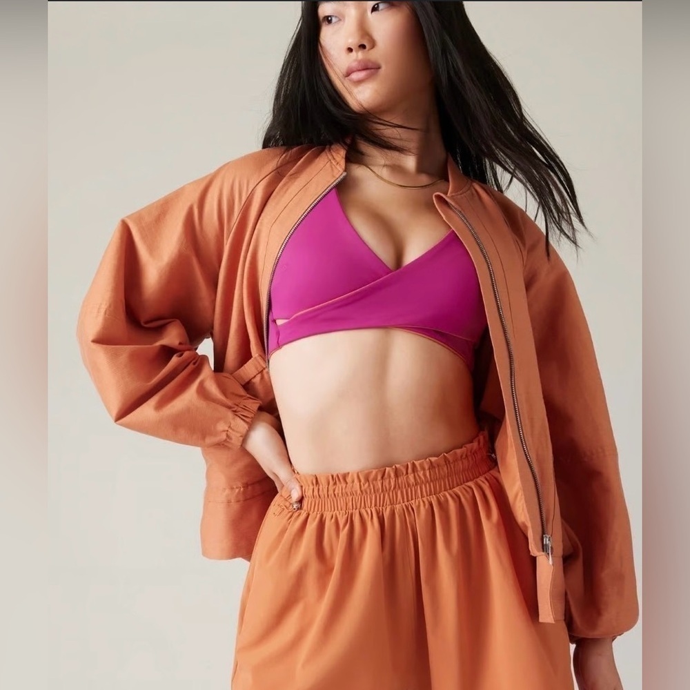 EUC Athleta x Alicia Keys- Enlighten Up Linen Bomber. Size S